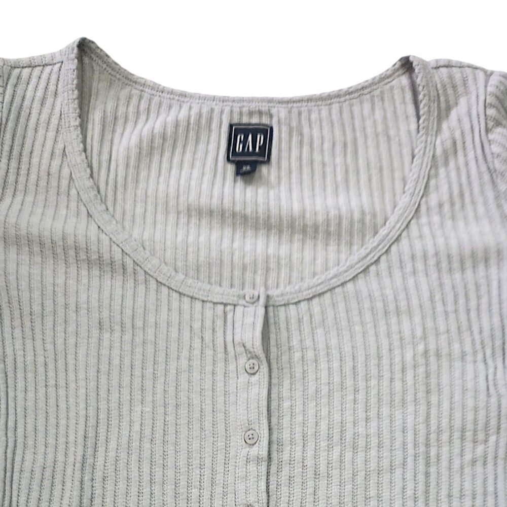 GAP Ribbed Button Front Top XS Gray - Picture 3 of 4